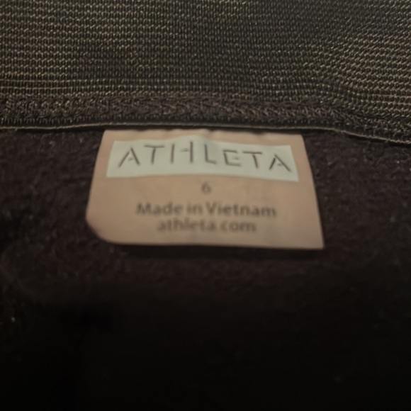 Athleta miniskirt - Picture 3 of 4